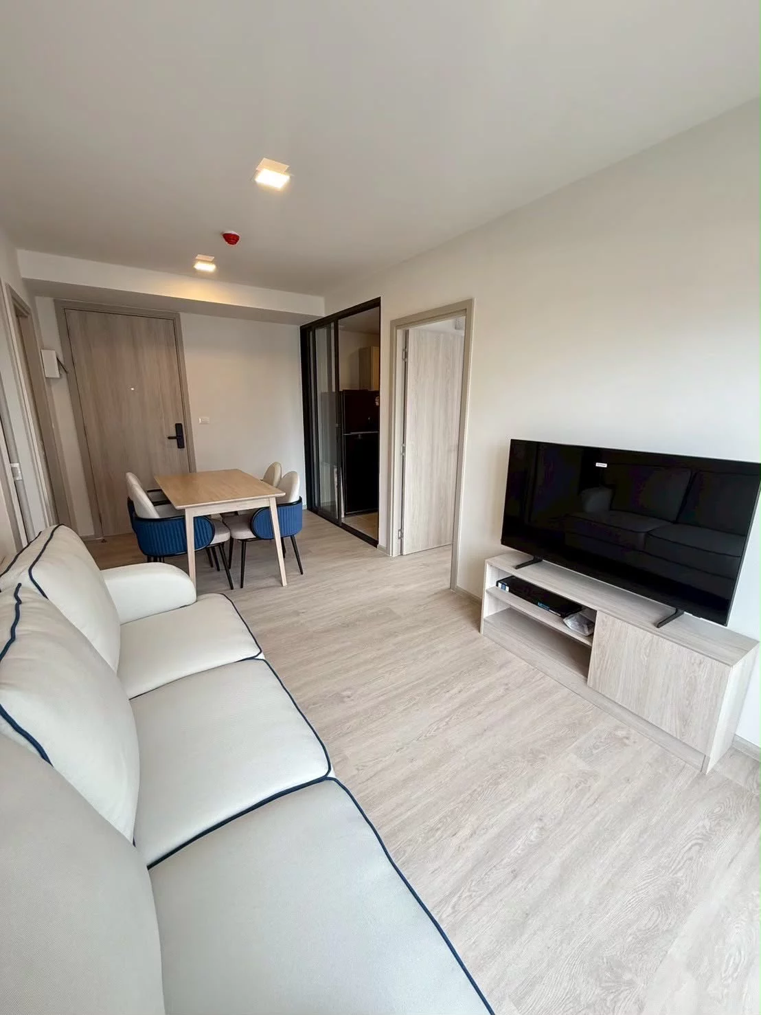 Cabanas Hua Hin · residence 010703 · The actual residence
